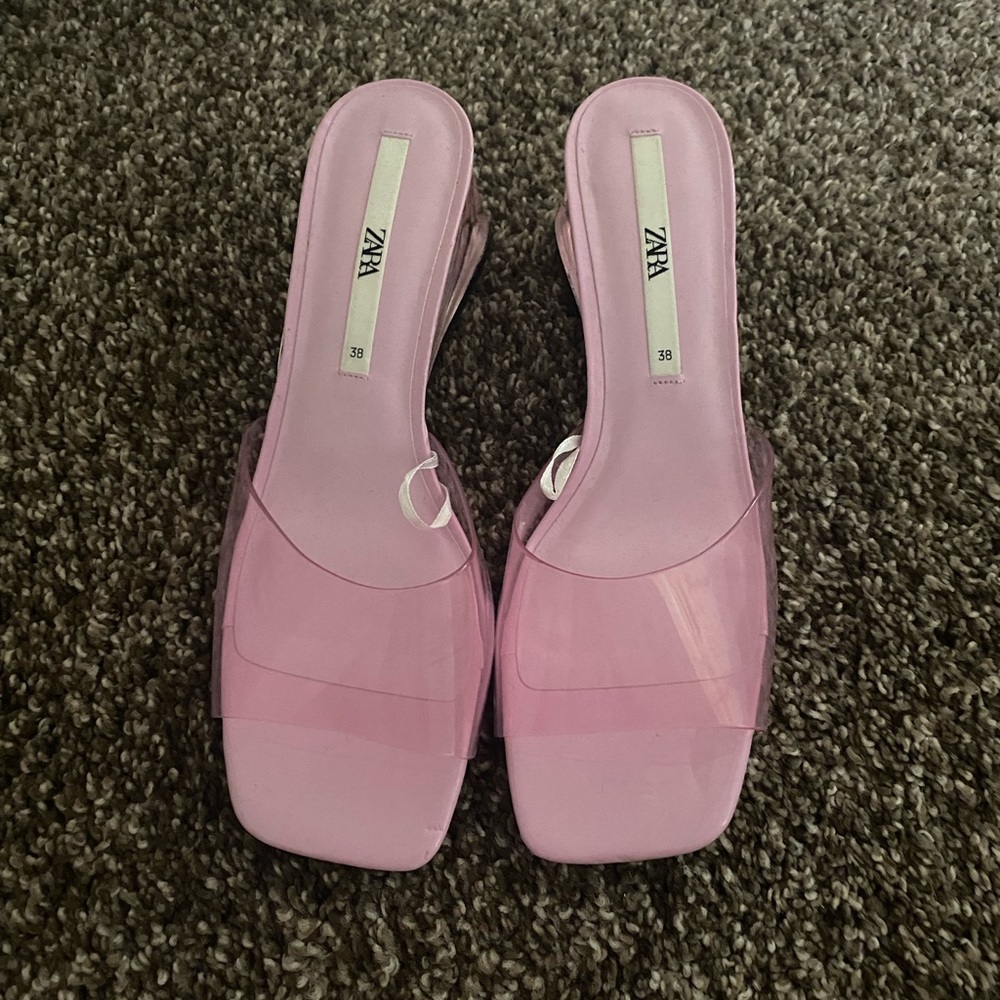 Cute clear wedge